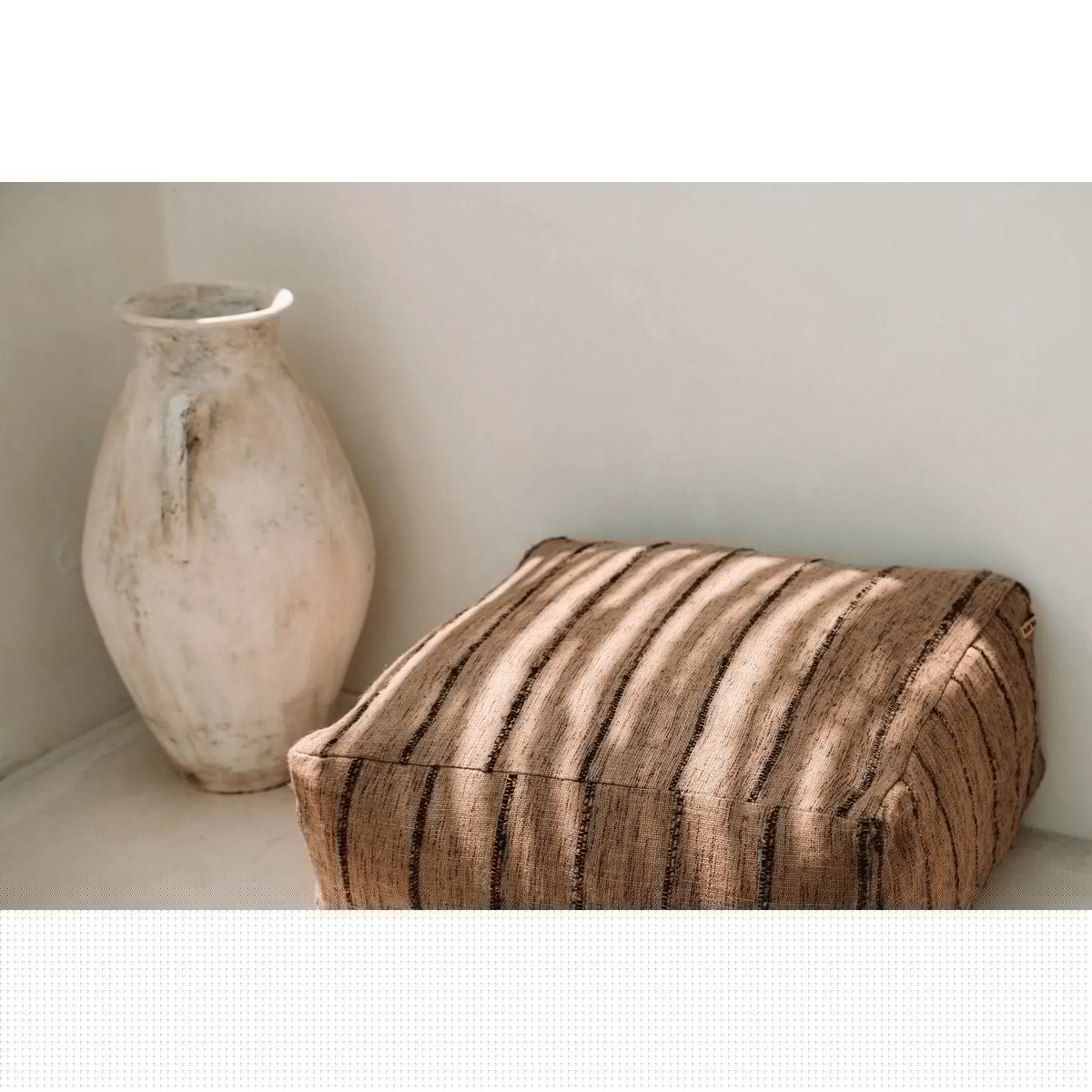 De Oh My Gee Poef - Beige Zwart