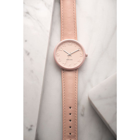 Kijk mevrouw Pink Steel