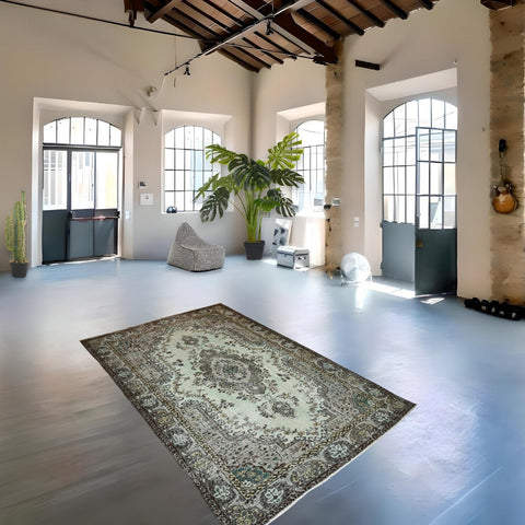 Licht groen vintage vloerkleed - 250x168 cm - HANDGEMAAKT