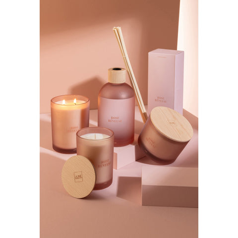 J-Line geurolie + stokjes - Essential Accords - Rose Rêveuse - roze