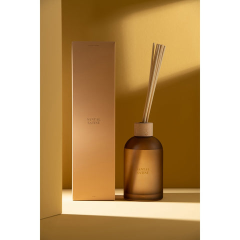 J-Line geurolie + stokjes - Essential Accords - Satin Sandalwood - geel