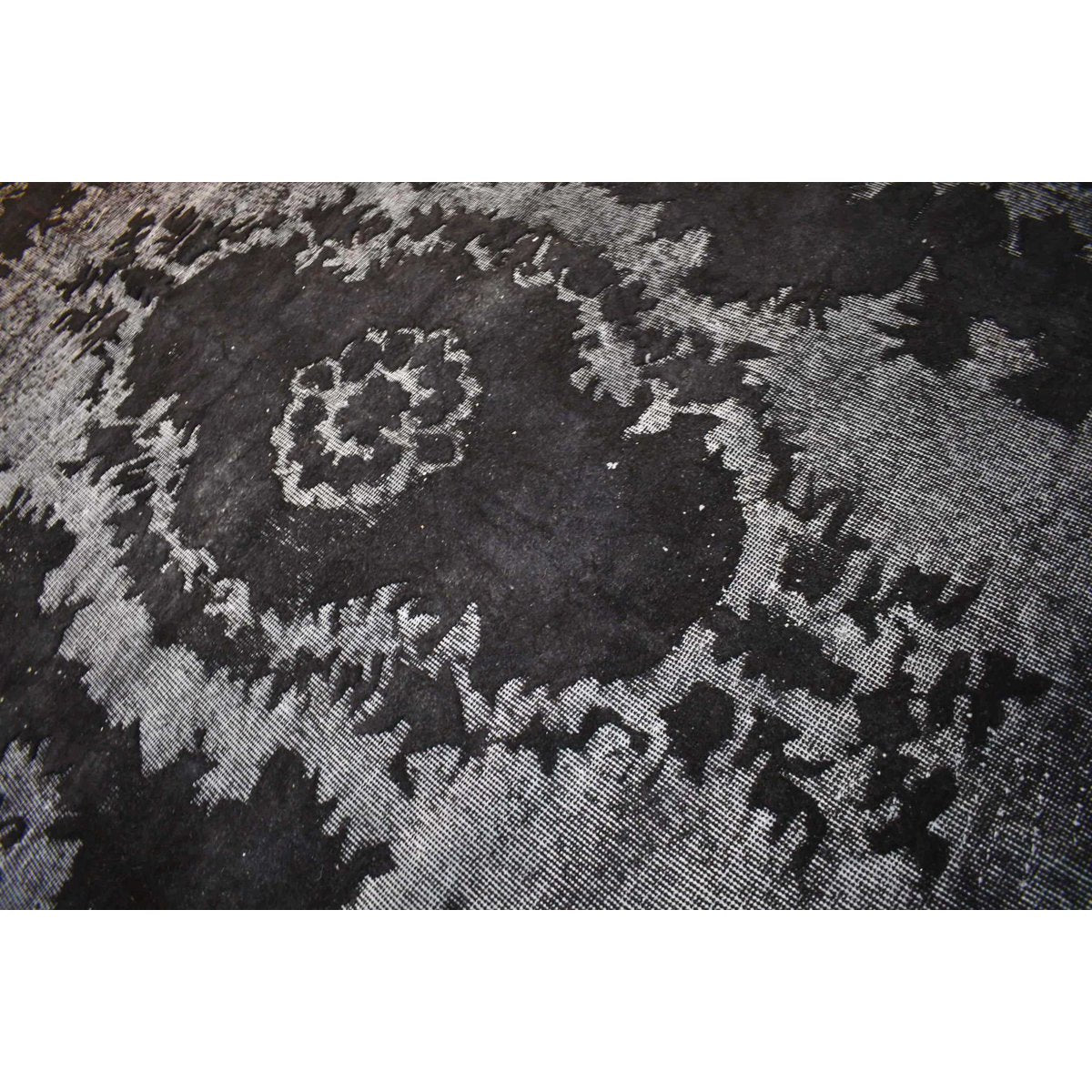 Carved vintage vloerkleed - 266x171 cm